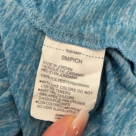 Under Armour| The Tech Tee| Small | Moisture Wicking - Picture 12 of 14